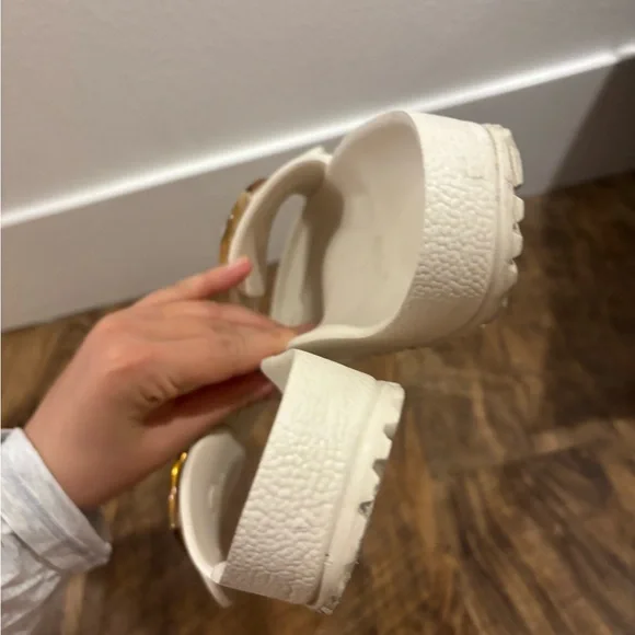 Birkenstock Madrid Big Buckle EVA sandals in the color eggshell. - Picture 7 of 8